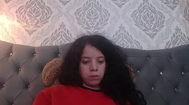 Snapshot of EmmaCowperr chatting on February 25, 2025, 7:25 pm EmmaCowperr online show from February 25, 2025, 7:25 pm