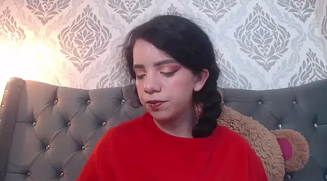 Snapshot of EmmaCowperr chatting on March 5, 2025, 4:57 pm EmmaCowperr online show from March 5, 2025, 4:57 pm