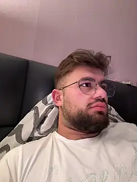 Snapshot of yxssxn24403 chatting on October 10, 2025, 3:05 am yxssxn24403 online show from October 10, 2025, 3:05 am