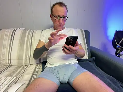 mouser21212 online show from January 18, 2025, 3:49 pm