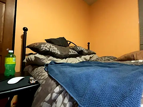 mouser21212 online show from September 11, 2025, 10:21 pm