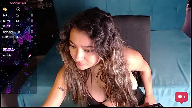 Snapshot of IsabellAndYessi chatting on March 6, 2025, 3:13 pm IsabellAndYessi online show from March 6, 2025, 3:13 pm