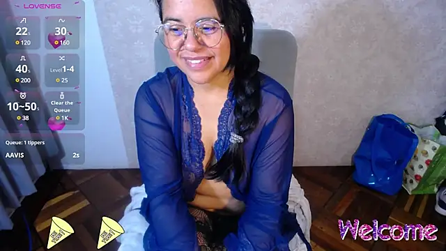 Snapshot of kendra__mamba chatting on January 3, 2025, 11:14 am kendra mamba online show from January 3, 2025, 11:14 am