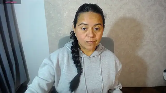 Snapshot of kendra__mamba chatting on January 11, 2025, 1:27 am kendra mamba online show from January 11, 2025, 1:27 am