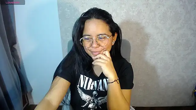 Snapshot of kendra__mamba chatting on January 16, 2025, 4:38 am kendra mamba online show from January 16, 2025, 4:38 am