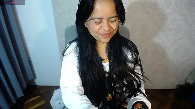Snapshot of kendra__mamba chatting on January 18, 2025, 7:28 am kendra mamba online show from January 18, 2025, 7:28 am