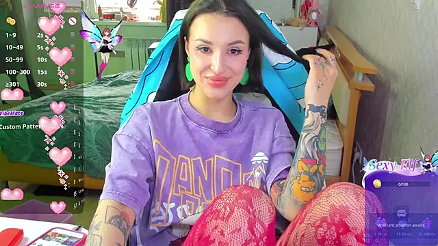 folinskayyya online show from April 13, 2026, 8:09 am