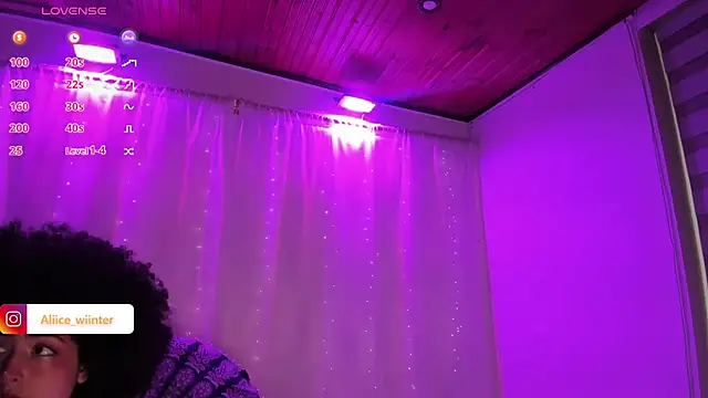 Alice winter  online show from December 22, 2024, 9:09 pm