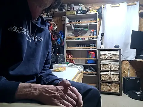 Snapshot of daiwantu chatting on October 2, 2025, 11:45 pm daiwantu online show from October 2, 2025, 11:45 pm