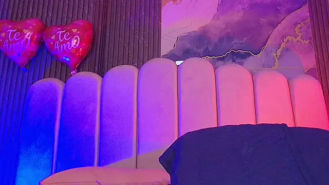 hot dione online show from February 20, 2026, 7:14 pm