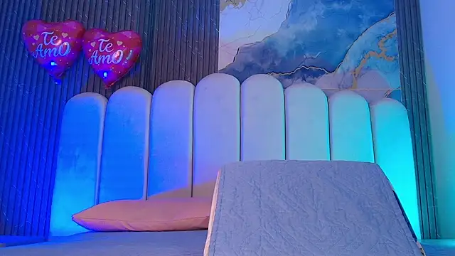 hot dione online show from February 24, 2026, 7:12 pm