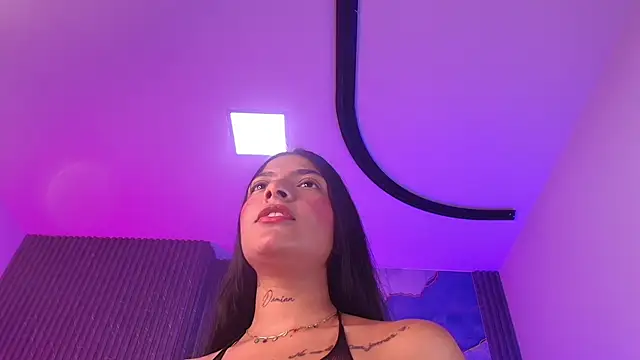 hot dione online show from April 11, 2026, 7:18 pm