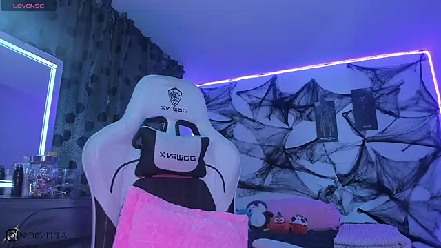 satanbabee online show from October 4, 2025, 11:36 pm