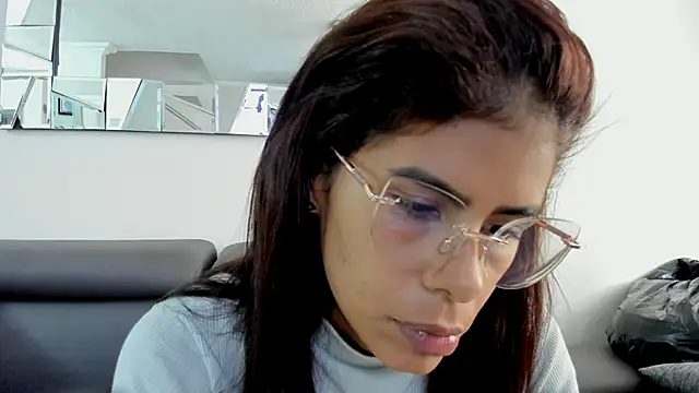 Snapshot of karlina_charlotte1 chatting on February 18, 2025, 2:06 pm karlina charlotte1 online show from February 18, 2025, 2:06 pm