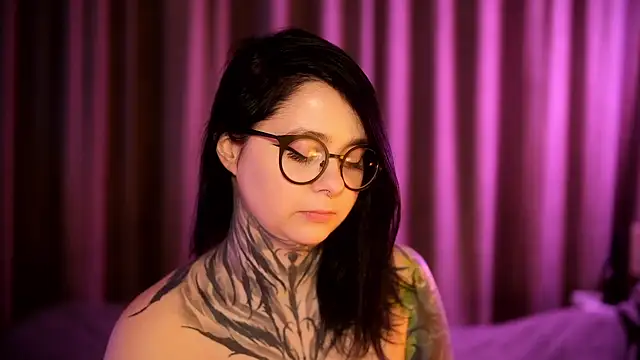 Snapshot of AcidPie chatting on January 12, 2025, 2:24 am AcidPie online show from January 12, 2025, 2:24 am