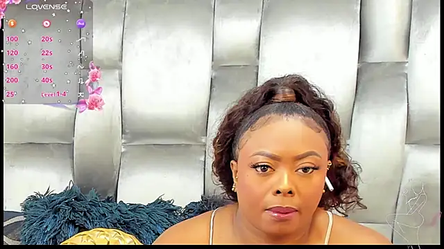 CamilaBenitez online show from February 11, 2026, 12:37 am