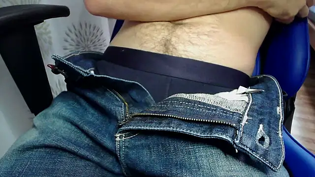 Snapshot of Jonnyyy18teen chatting on October 5, 2025, 11:52 am Jonnyyy18teen online show from October 5, 2025, 11:52 am