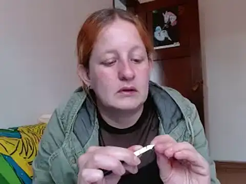 ViioletaMora online show from December 4, 2025, 9:34 pm