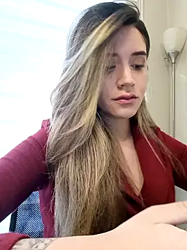 maliciaworld online show from December 12, 2024, 9:37 pm