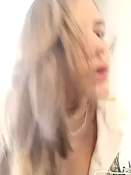 maliciaworld online show from March 1, 2025, 5:05 pm