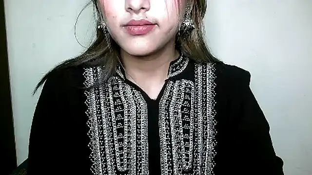 Snapshot of Princess_noorjahan chatting on March 11, 2025, 8:31 pm Princess noorjahan online show from March 11, 2025, 8:31 pm