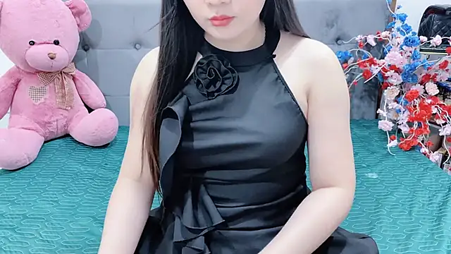 Snapshot of Funikio chatting on April 13, 2026, 2:39 am Funikio online show from April 13, 2026, 2:39 am