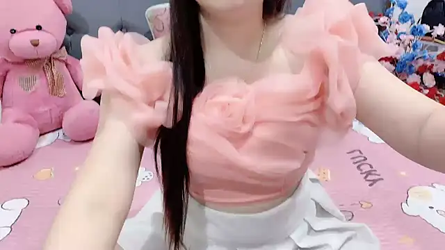 Snapshot of Funikio chatting on April 16, 2026, 1:28 am Funikio online show from April 16, 2026, 1:28 am