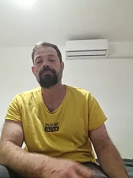 zefside42 online show from November 28, 2025, 6:32 pm