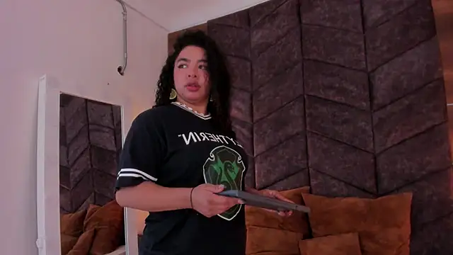 memphiswilliam online show from March 15, 2025, 2:46 am