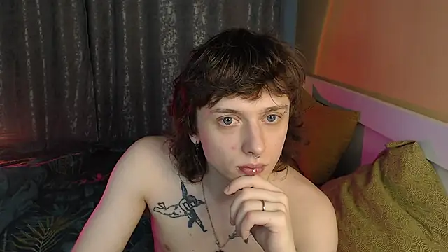 axxxturel online show from November 25, 2025, 12:32 am