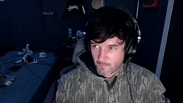 Stix Zadinia online show from December 15, 2025, 3:00 am