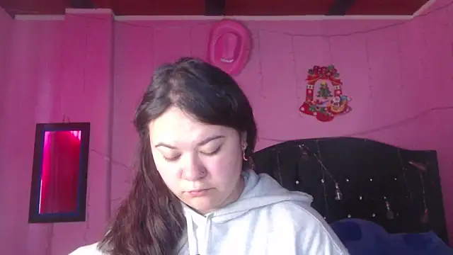 NikkiRous  online show from October 4, 2025, 12:47 pm