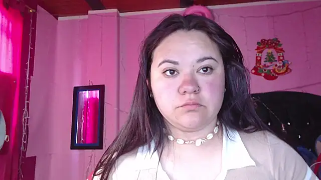 NikkiRous  online show from December 3, 2025, 1:53 pm