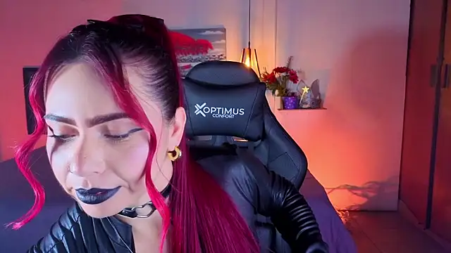 Dulce charlottee online show from March 15, 2026, 6:14 pm