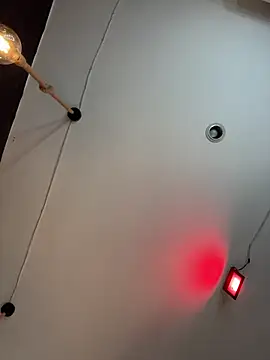 Ema azel online show from October 28, 2025, 1:25 pm