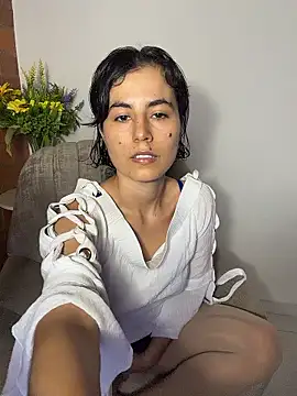 kanela3434 online show from January 17, 2026, 10:57 pm