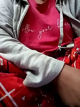 Im Cute online show from December 8, 2024, 7:26 am