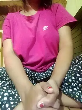 Im Cute online show from January 6, 2025, 5:06 pm