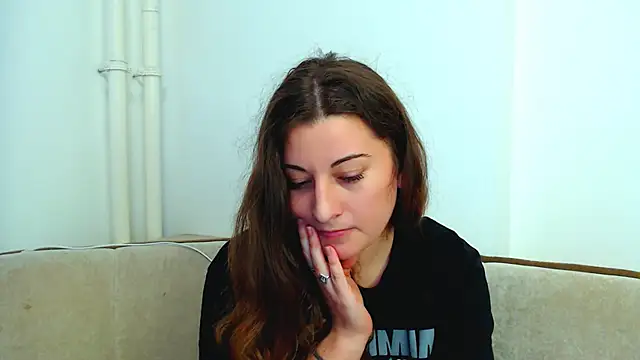 Helen Adams  online show from December 2, 2024, 11:12 am