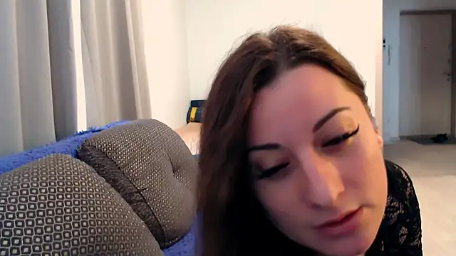 Snapshot of Helen_Adams_ chatting on June 11, 2026, 5:16 am Helen Adams online show from June 11, 2026, 5:16 am