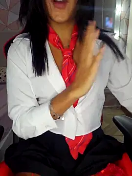 moreninhasilva online show from February 7, 2026, 1:20 am