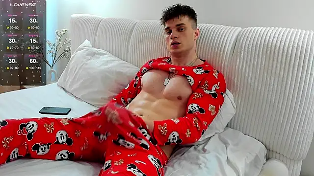 Snapshot of fresh_b1ood chatting on February 18, 2025, 1:44 pm fresh b1ood online show from February 18, 2025, 1:44 pm