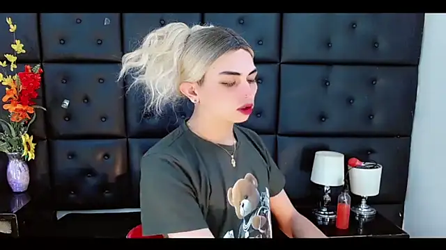 Daniela Pink  online show from February 26, 2026, 6:51 pm