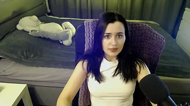 KiraYammy online show from December 23, 2024, 10:33 pm