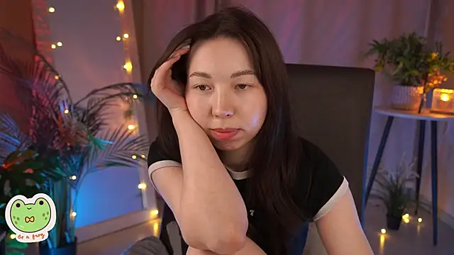 Snapshot of Sarah_Son chatting on February 2, 2025, 11:51 am Sarah Son online show from February 2, 2025, 11:51 am