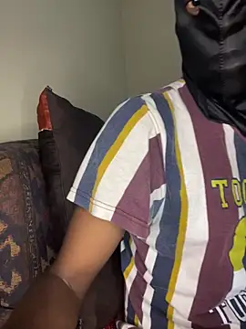 Gifttheskimaskboy online show from March 3, 2026, 6:03 pm