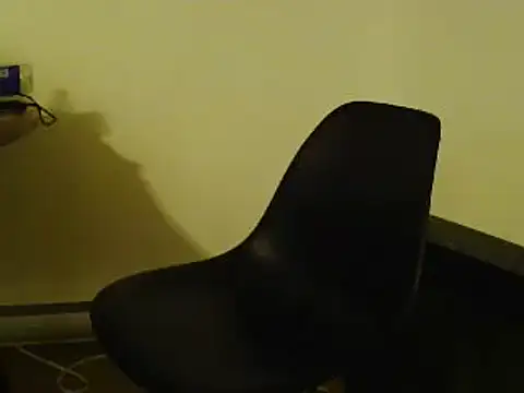 Snapshot of L0cKyseven77 chatting on February 20, 2025, 4:39 am L0cKyseven77 online show from February 20, 2025, 4:39 am