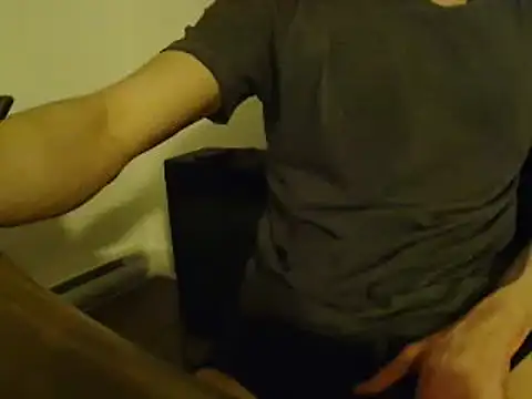 Snapshot of L0cKyseven77 chatting on March 18, 2025, 9:20 am L0cKyseven77 online show from March 18, 2025, 9:20 am