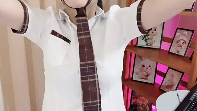 KaleAnisa online show from March 13, 2026, 1:23 am