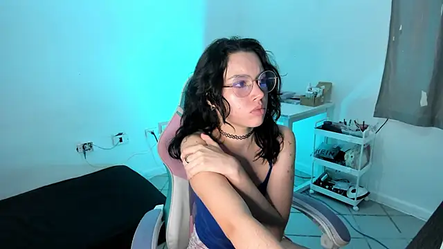 WandaDoll online show from March 20, 2025, 8:51 pm